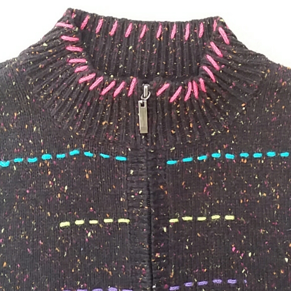 Zip up sweater vest ***3 for $10*** - Picture 3 of 7